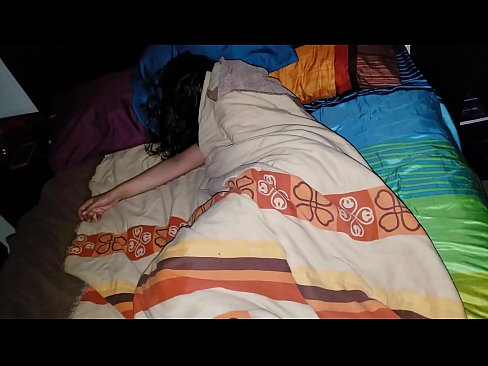 ❤️ Stepson ap reprimande jenn bèlmè li pandan l ap dòmi. ❤️❌ Videyo sèks nan nou
